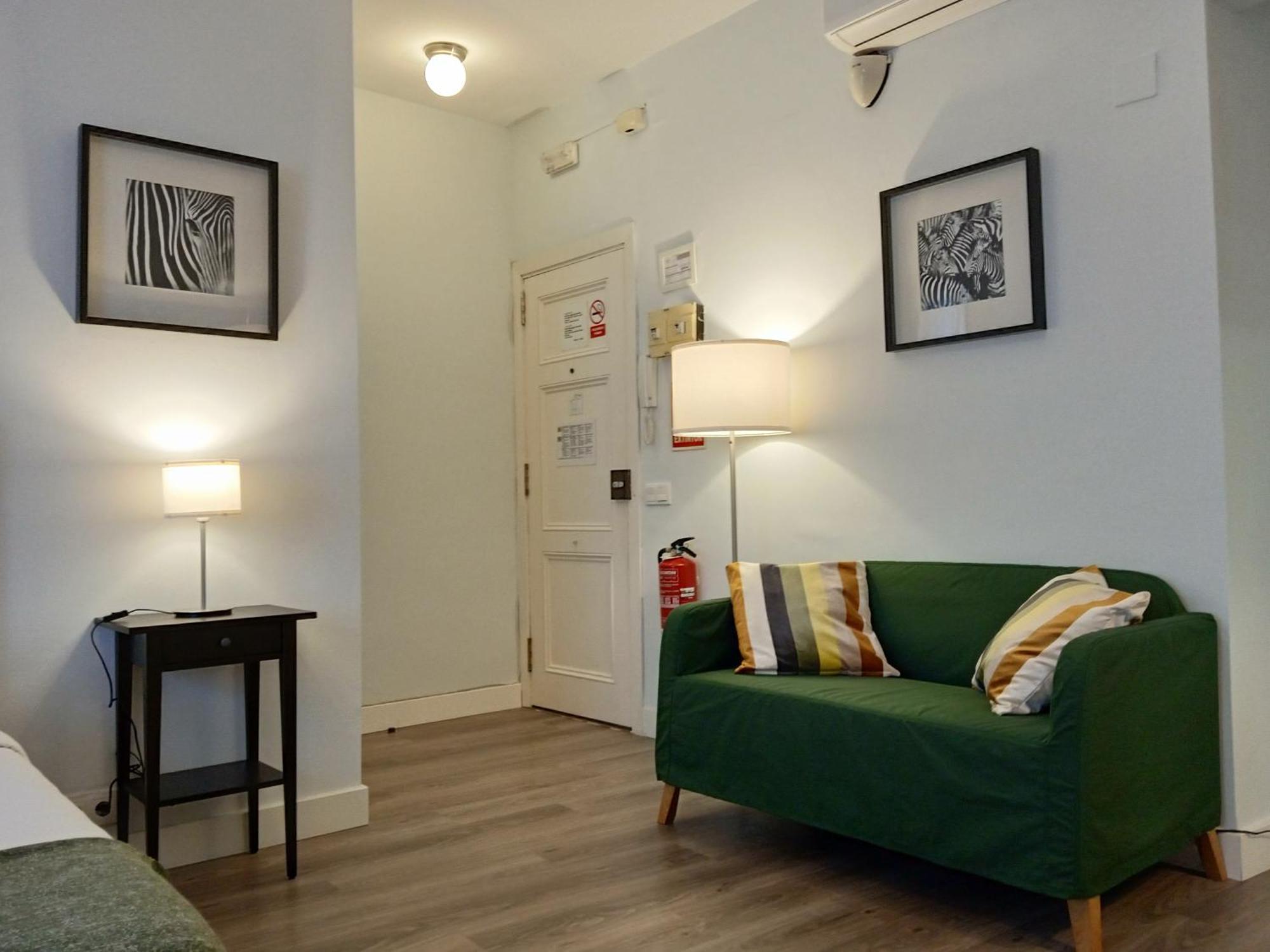 Colom Apartments Барселона Экстерьер фото